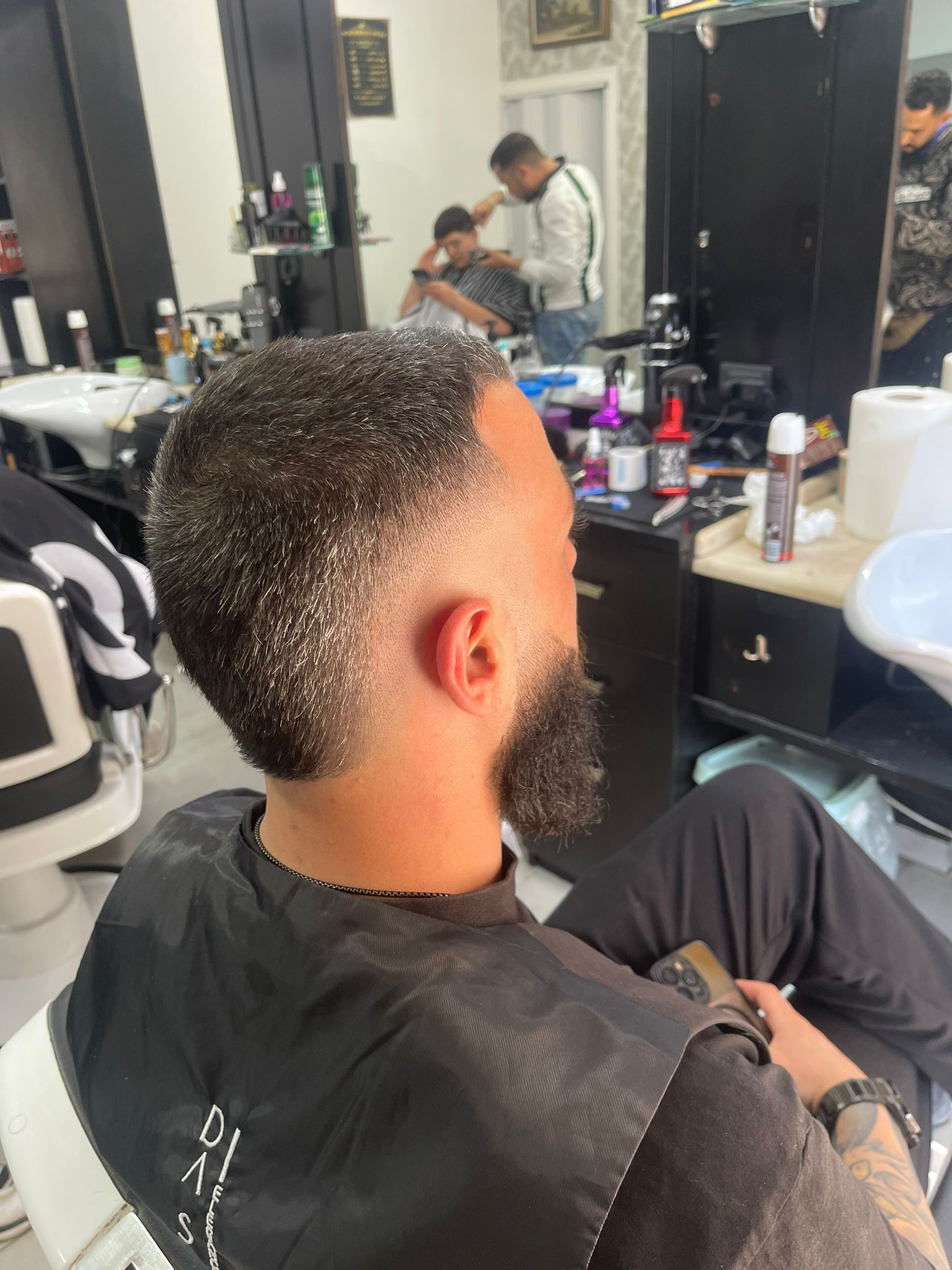 Low fade dettaglio King Barbering